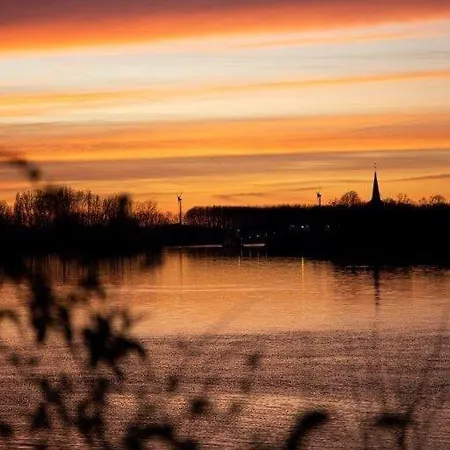 Waterfront Vacation * Sint-Amands